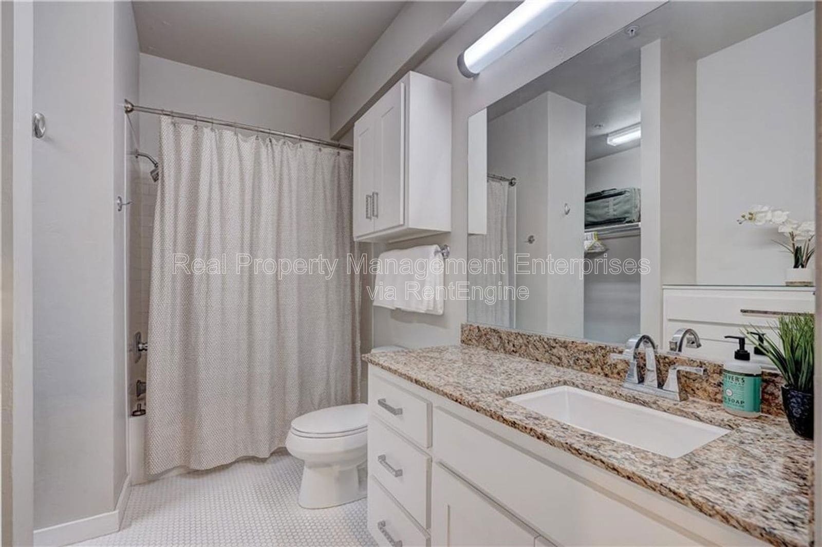 Building Photo - 1 NE 2nd St