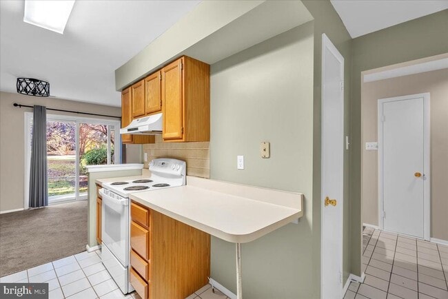 Building Photo - 604B Cypress Point Cir