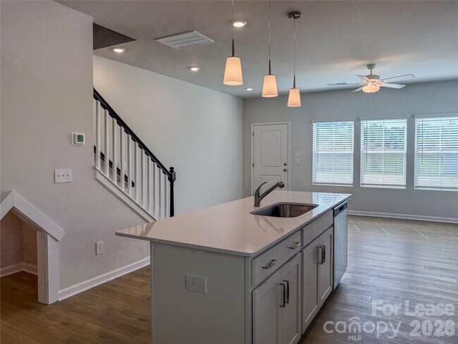Building Photo - 6524 Harlech St