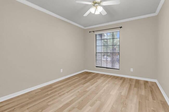 Building Photo - Charming 2BR/2BA Condo with Water Views in Sought-After Montclair – Mount Pleasant, SC