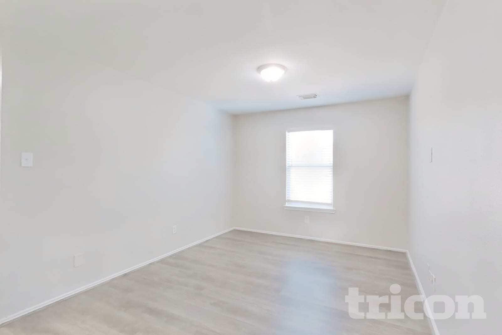 Building Photo - 12402 Grossmount Dr