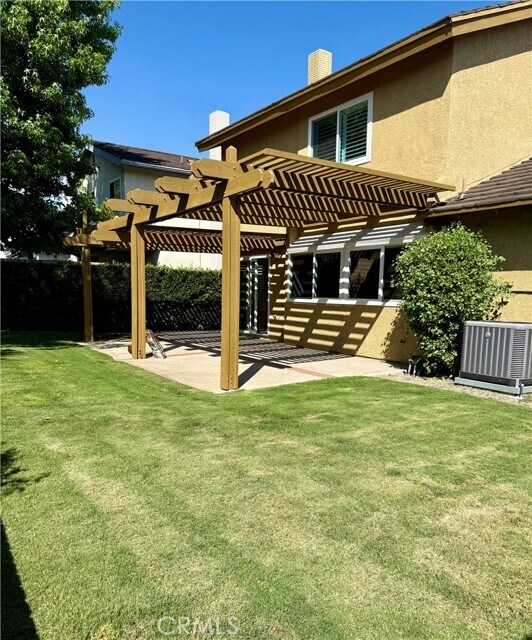 Building Photo - 22915 Hazelwood