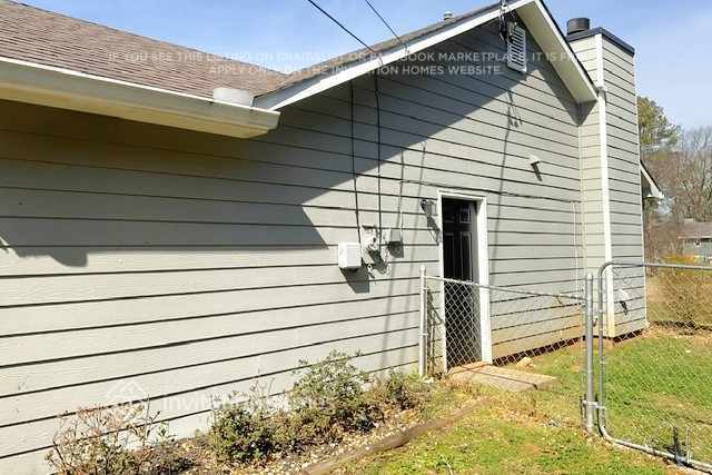 Building Photo - 185 Fox Meadow Dr