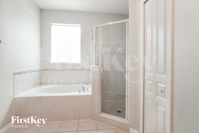 Building Photo - 3963 Blossom Dew Dr