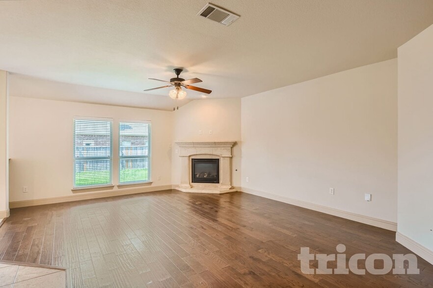 Building Photo - 178 Charleston Ln