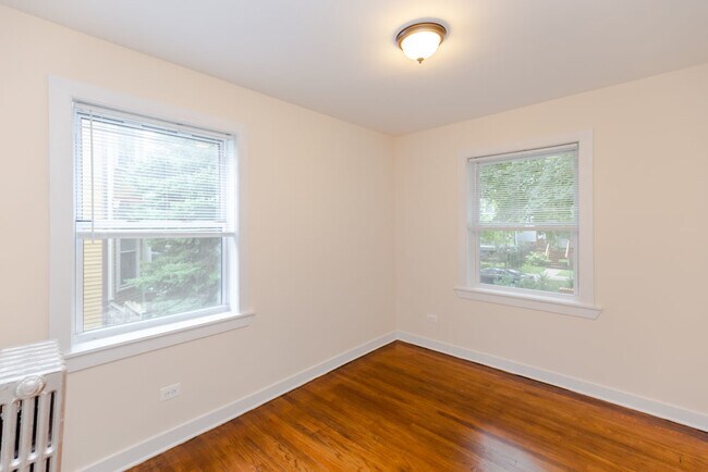 Building Photo - 2242 N Monticello Ave