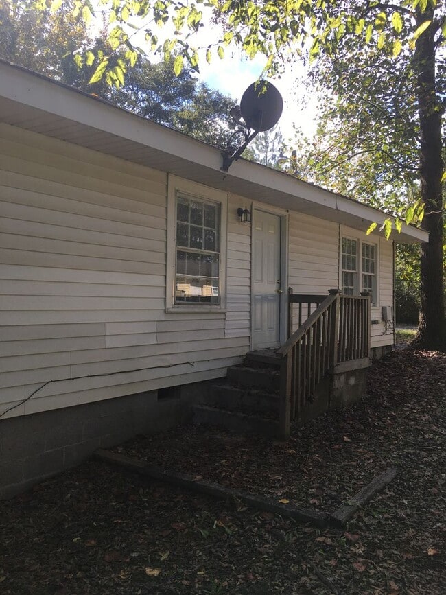 Building Photo - 30/32 Gardner Dr