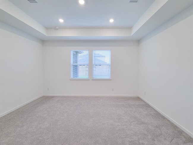 Building Photo - 9742 Rialto Hts Dr