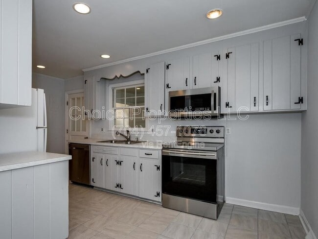 Building Photo - 4914 Horton Ct