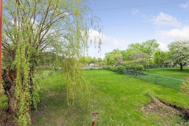 Building Photo - 2350 Erin Ct