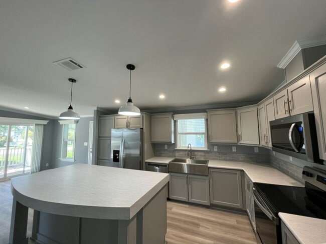 Building Photo - 18 Calypso Cay