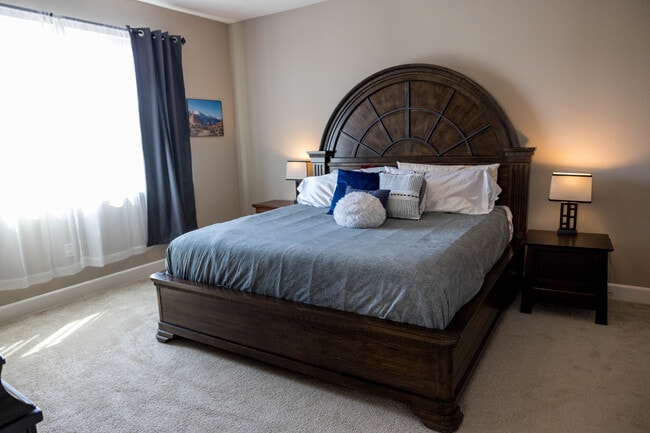 Building Photo - 617 Copper Ridge Way