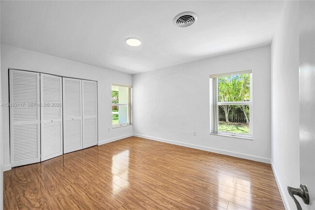 Building Photo - 13100 SW 81st Ave