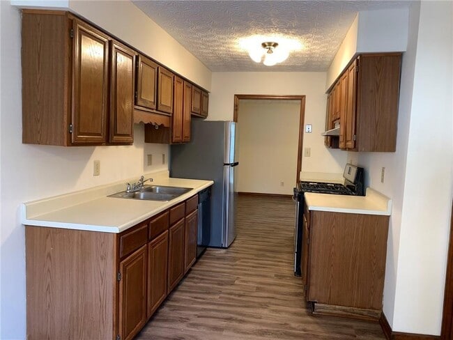 Building Photo - 1107 Booth Ct SW
