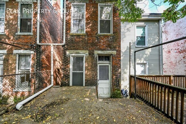 Building Photo - 2361 W Clifton Ave