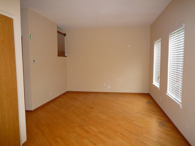 Building Photo - 14039 S Oakdale Cir