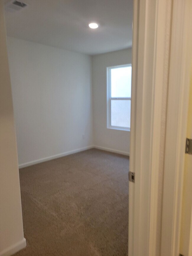 Building Photo - 149 Shafer Ave