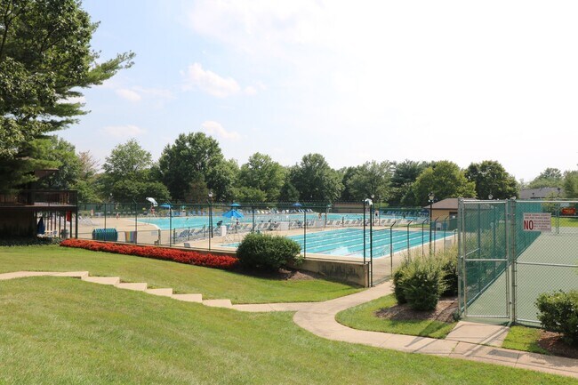 Building Photo - 18336 Streamside Dr