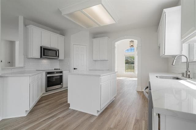 Building Photo - 223 Briar Oak Dr