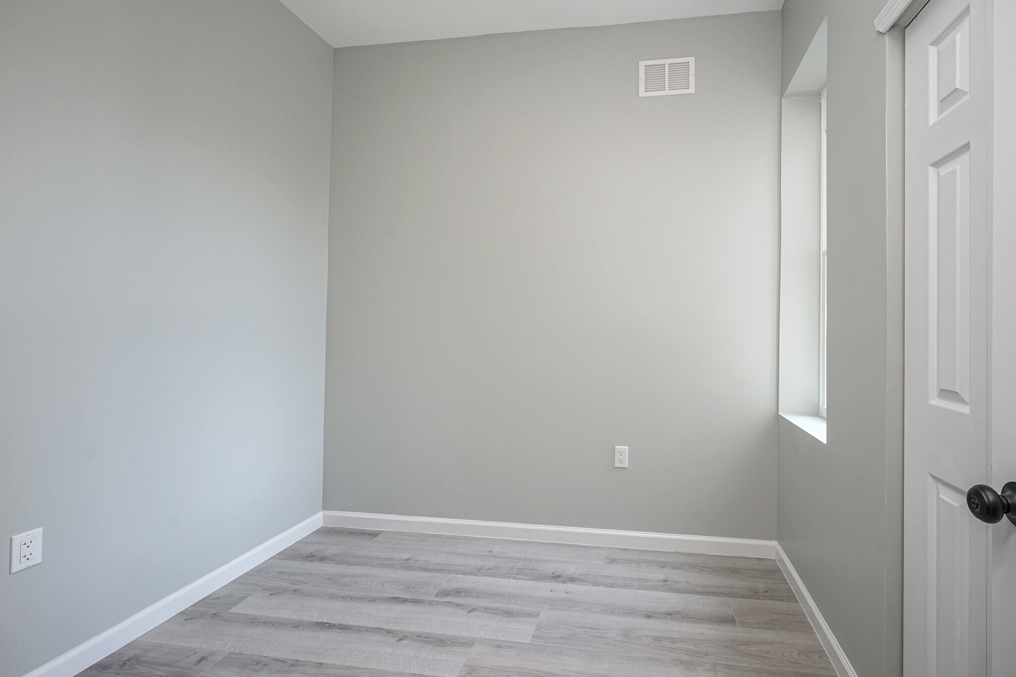 Building Photo - 1315 S 30th St