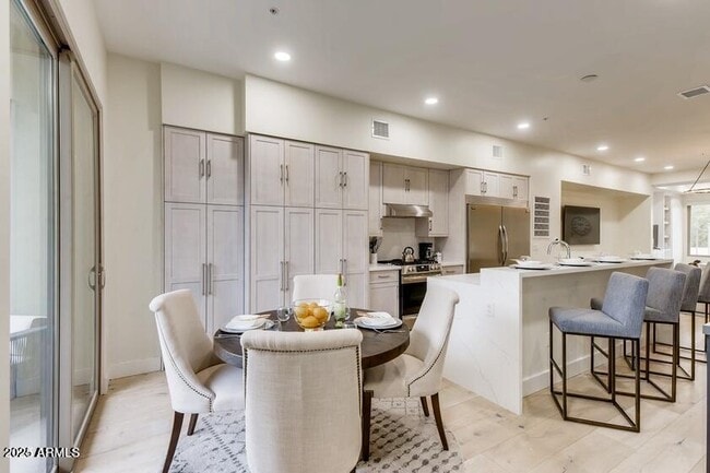 Building Photo - 7788 E Main St