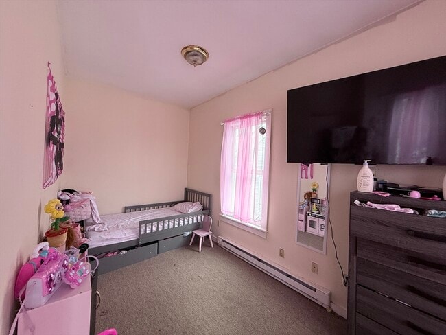 Building Photo - 7 Cottage St