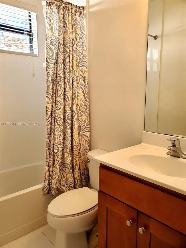 Building Photo - 9731 NW 10 Terrace