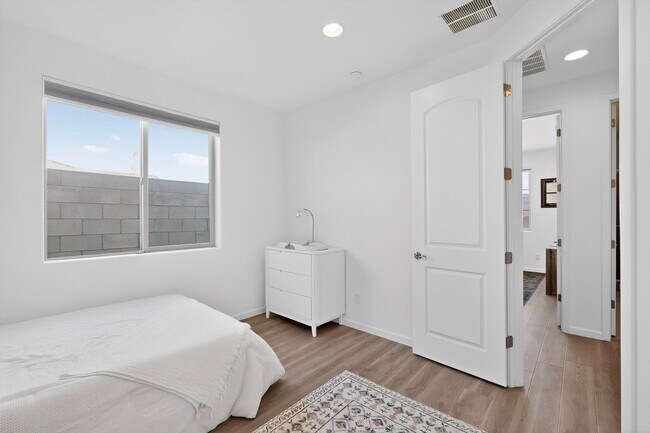 Building Photo - 8345 Salinger Wy NW