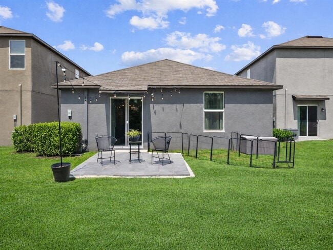 Building Photo - 5554 Blue Azure Dr