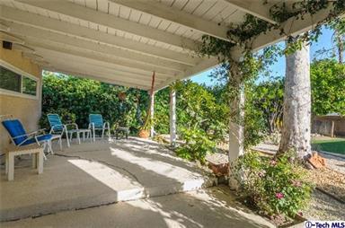 patio - 16748 San Fernando Mission Blvd