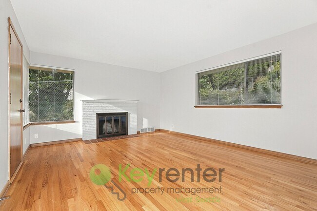 Building Photo - 6026 4th Ave NW