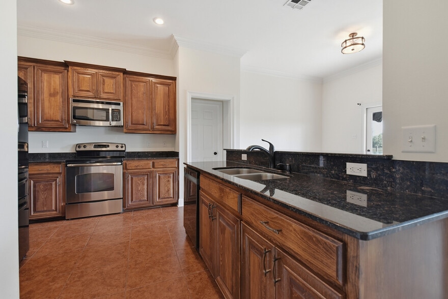 Building Photo - 39405 Oceanview Ave