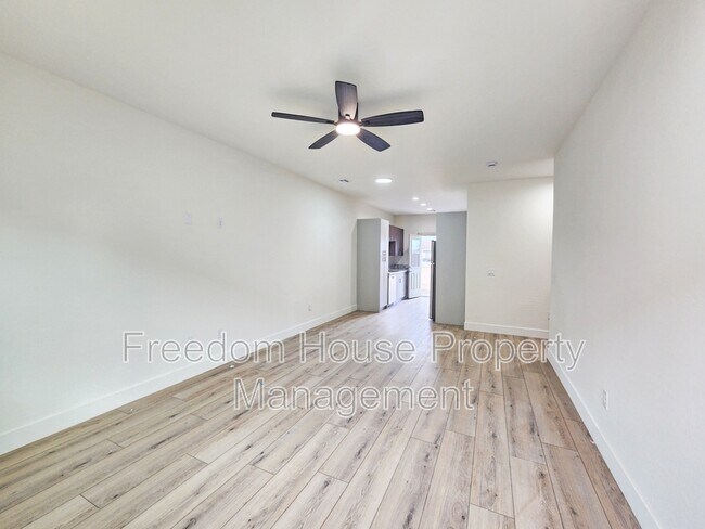 Building Photo - 1340 Arrowhead St