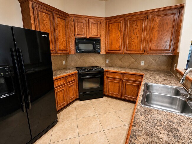 Building Photo - 12018 Grace Hall Dr