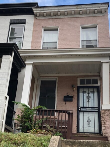 Primary Photo - 45 Todd Pl NE