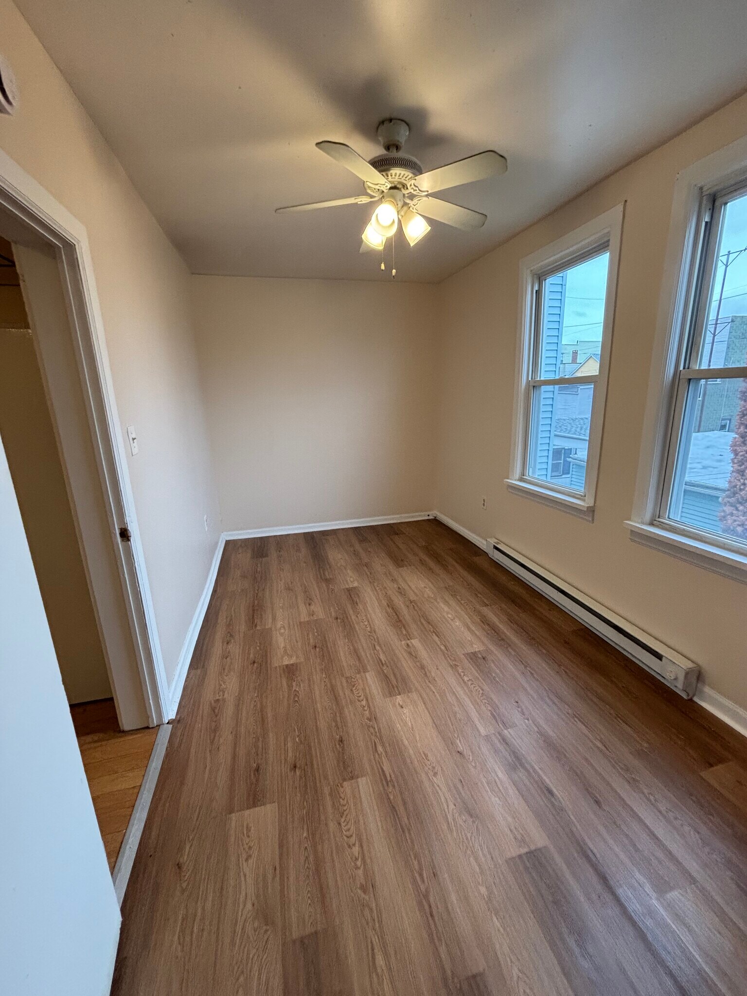 Building Photo - 140-142 Congress St