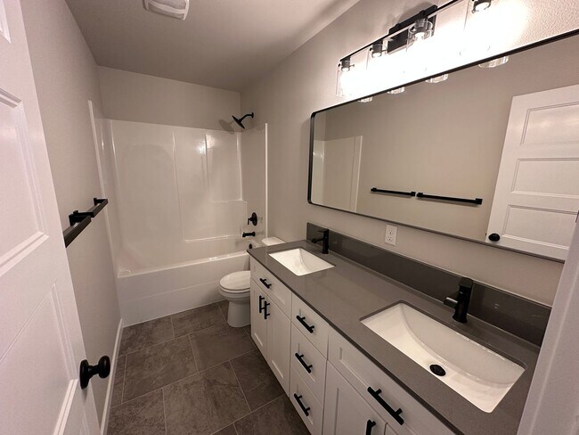 Building Photo - 1818 chipman St SE