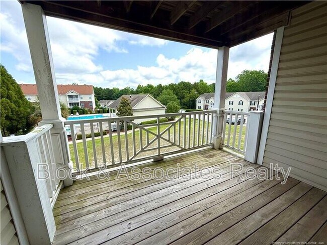Building Photo - 361 Bubble Creek Ct