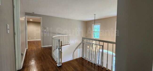 Building Photo - 40 Pheasant Dr SE