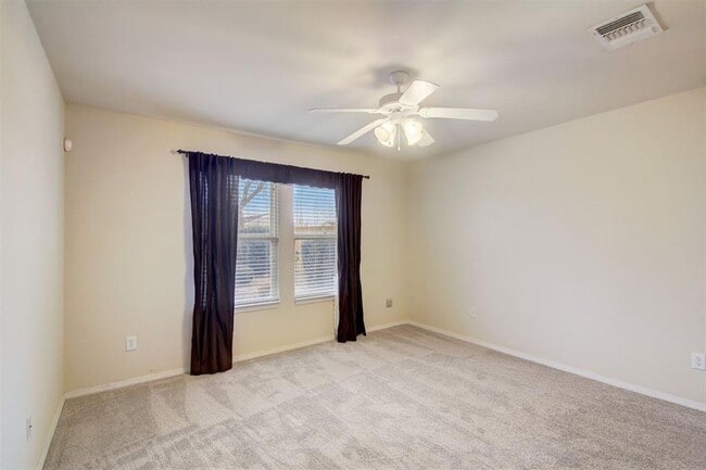 Building Photo - Amazing 3bed 2 Bath 2 Car Garage in Marble Leaf Addn Edmond OK