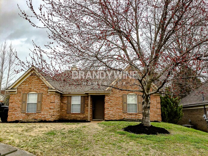 Building Photo - 5540 Dedo Cove