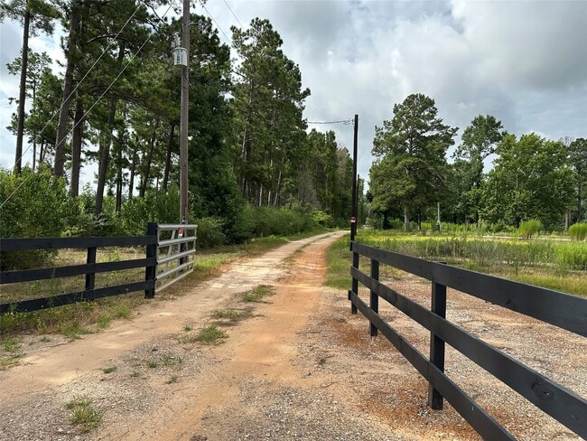 Building Photo - 33615 Dobbin-Huffsmith Rd