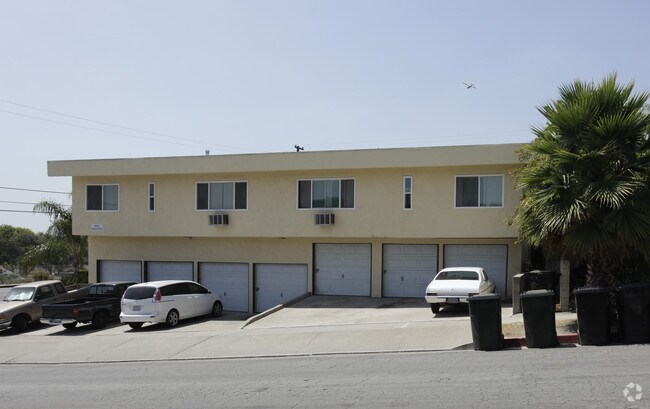 Building Photo - 1801 W Malvern Ave