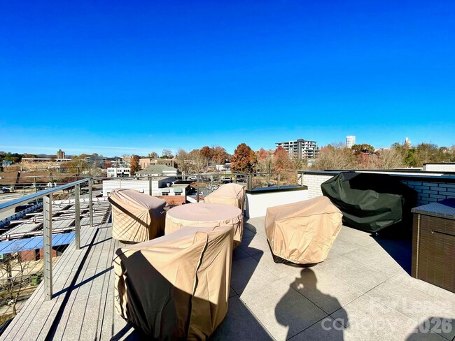 Building Photo - 2 Bauhaus Ct.