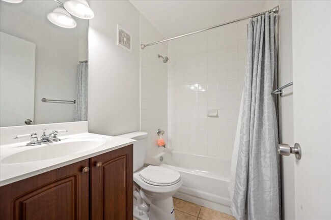 Building Photo - 1727 Village Blvd