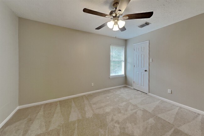 Building Photo - 1343 Edenderry Ln