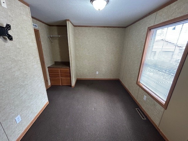 Building Photo - 111 S Cedar Dr