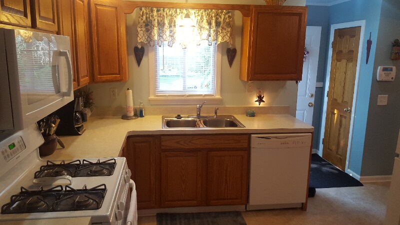 Building Photo - 35 Westmoreland Dr