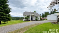 Building Photo - 2BD | 1BA Farmhouse with Garage, Shop, Sauna! - Oregon City