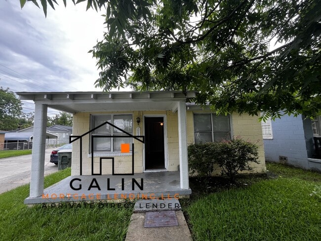 Primary Photo - 2112 Patch St